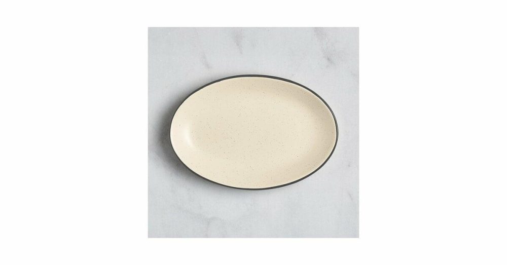 China Platters And Trays |  Capri 9 3/4" X 7" Coconut White Oval Stoneware Coupe Platter – 12/Case